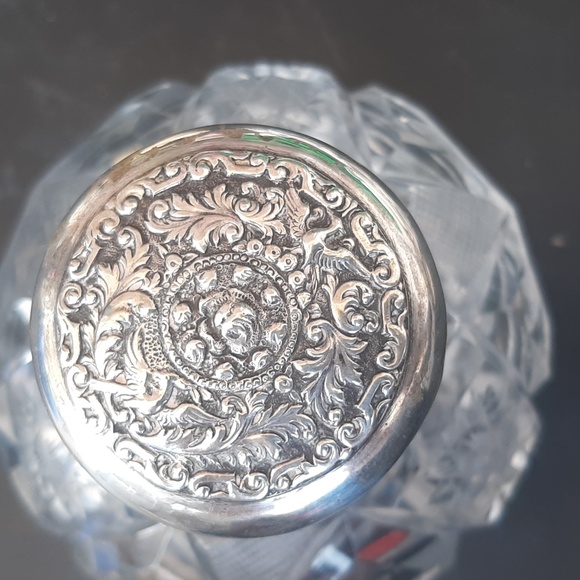 Antique Spanish sterling cut crystal perfume bottle - Picture 3 of 6